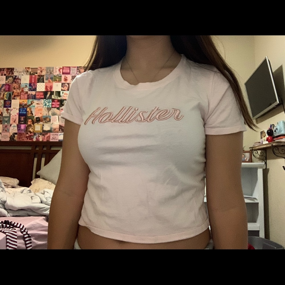 Hollister shirt size small
